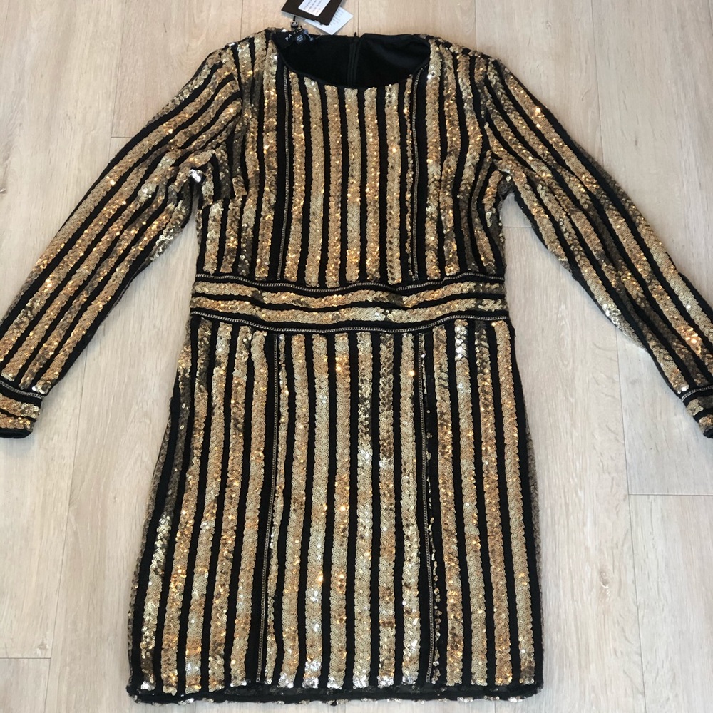 NWT - Perfect NYE Dress Black & Gold Bodycon Mini